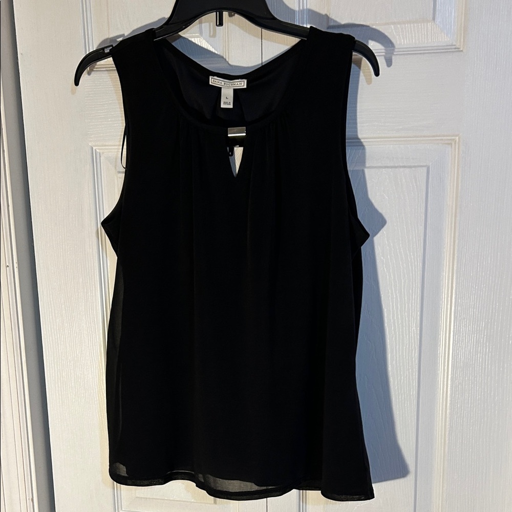 NWT Black Keyhole Tank Top